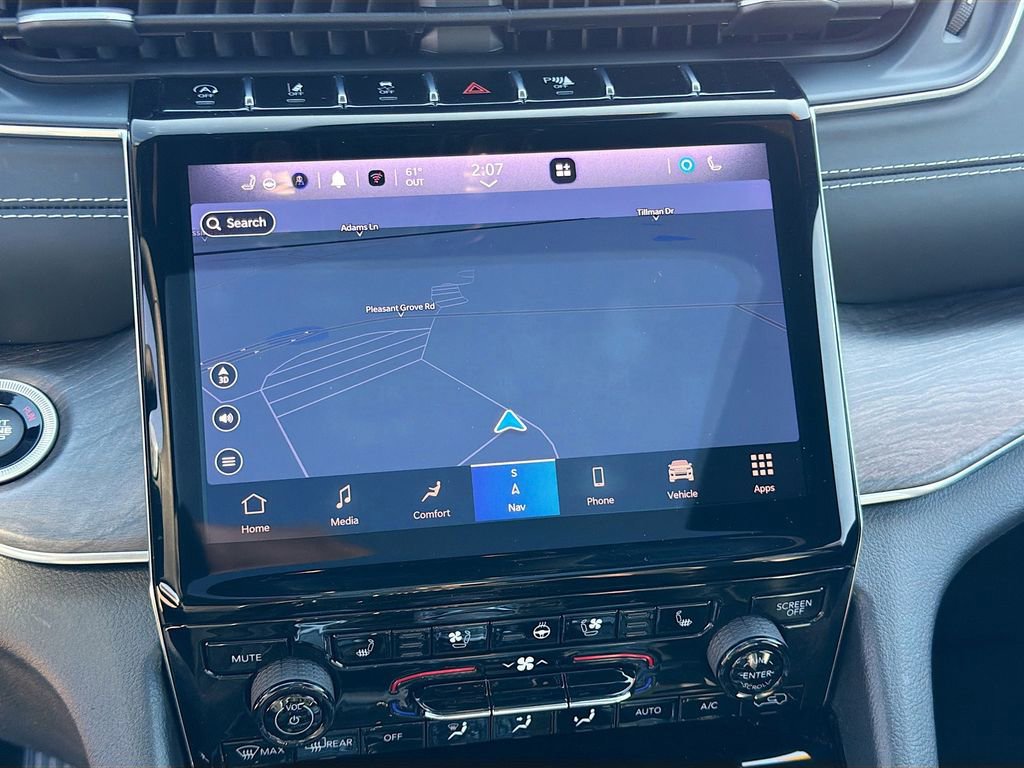 Used 2023 Jeep Grand Cherokee Overland image 34