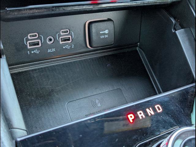 Used 2025 Jeep Grand Cherokee L Limited w/ Luxury Tech Group II image 19