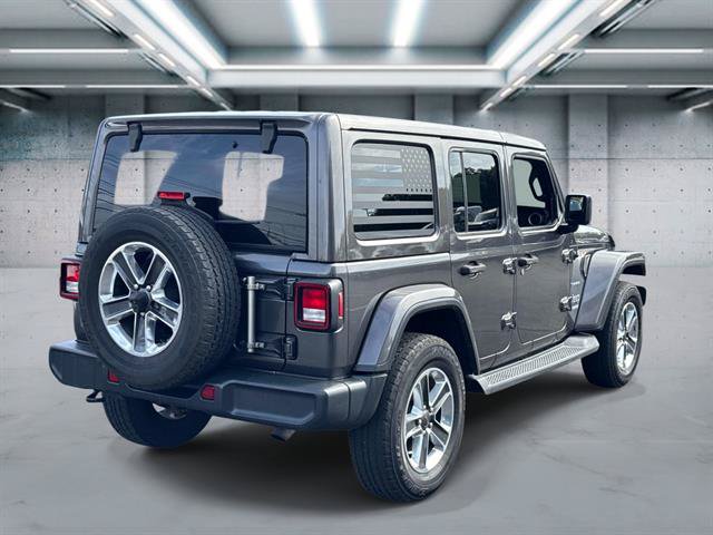 Used 2018 Jeep Wrangler Unlimited Sahara w/ Dual Top Group AWD/4WD image 4