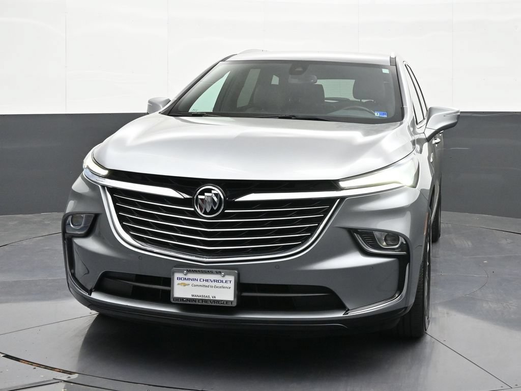 Used 2023 Buick Enclave Essence AWD/4WD image 8