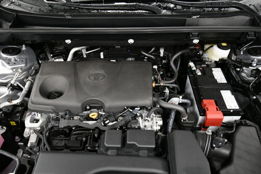 Used 2025 Toyota RAV4 LE image 32