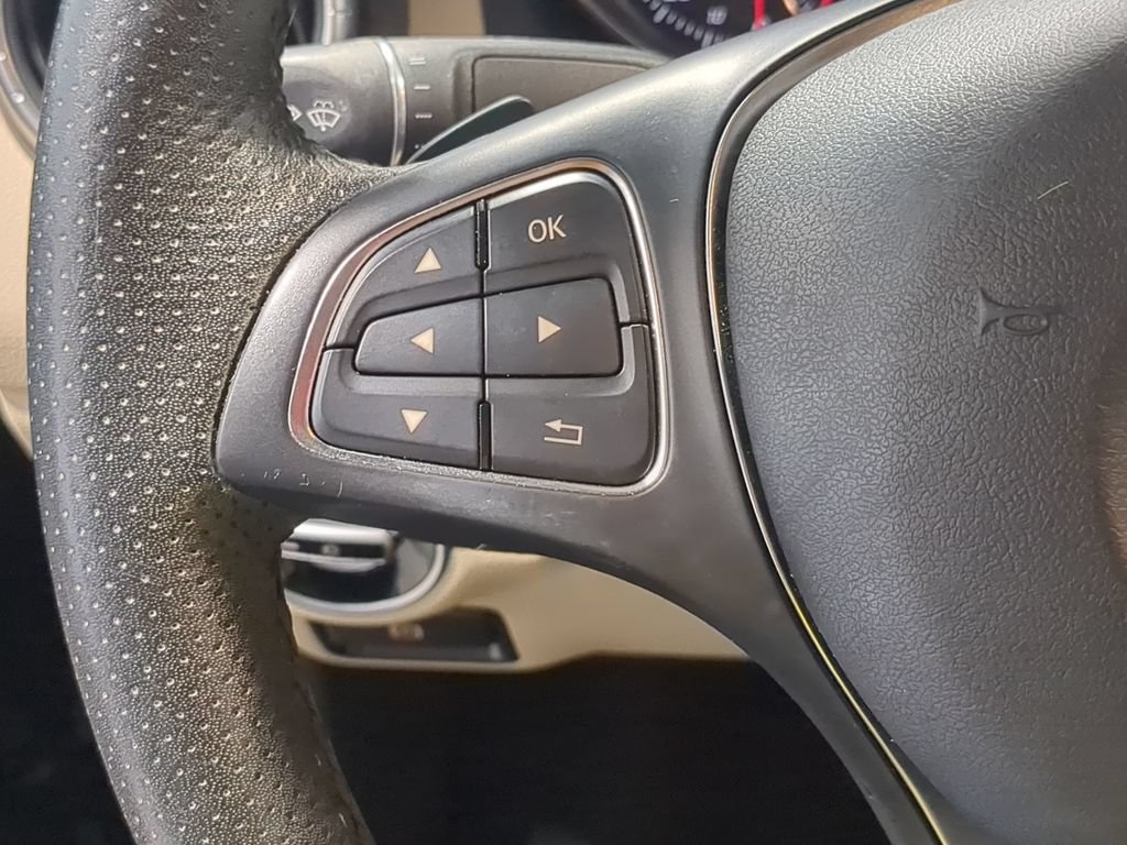 Used 2018 Mercedes-Benz CLA 250 4MATIC image 27