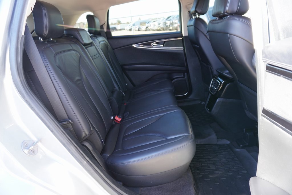 Used 2021 Lincoln Nautilus FWD w/ Equipment Group 101A image 22