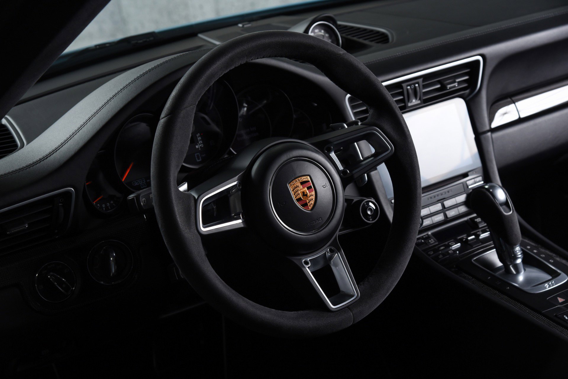 Used 2017 Porsche 911 Turbo S AWD/4WD image 25