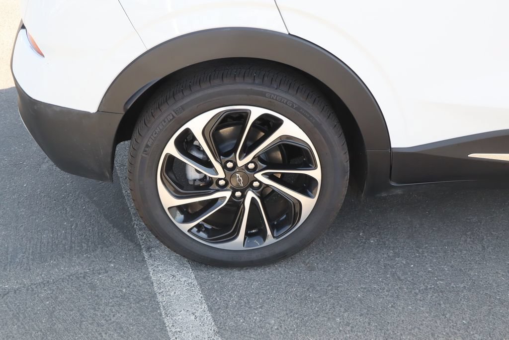 Used 2023 Chevrolet Bolt EUV Premier w/ Super Cruise Package FWD image 11