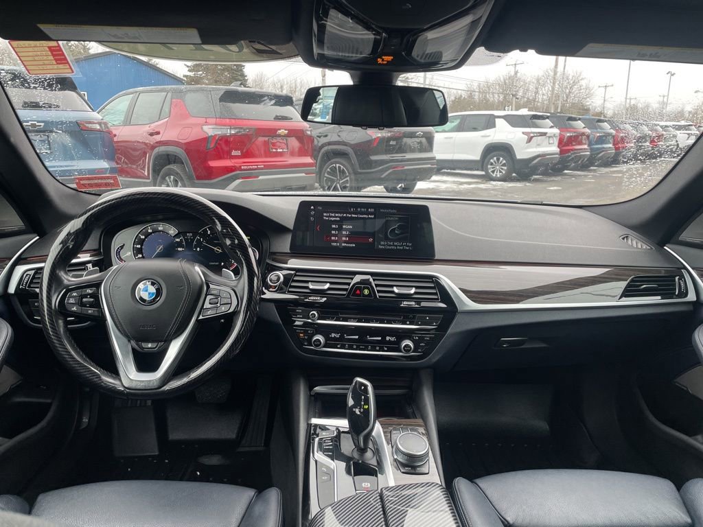 Used 2017 BMW 530i xDrive image 9