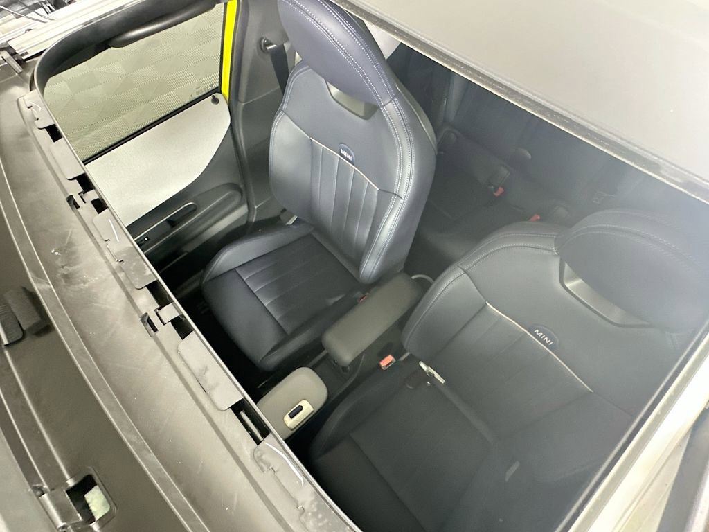 Certified 2025 MINI Cooper S image 21