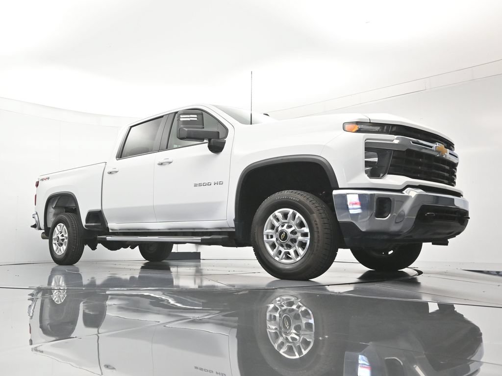 Certified 2026 Chevrolet Silverado 2500 LT AWD/4WD image 39