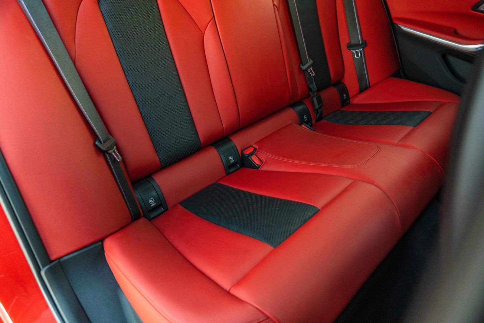 Used 2023 BMW M3 Competition w/ M Carbon Exterior Package image 49