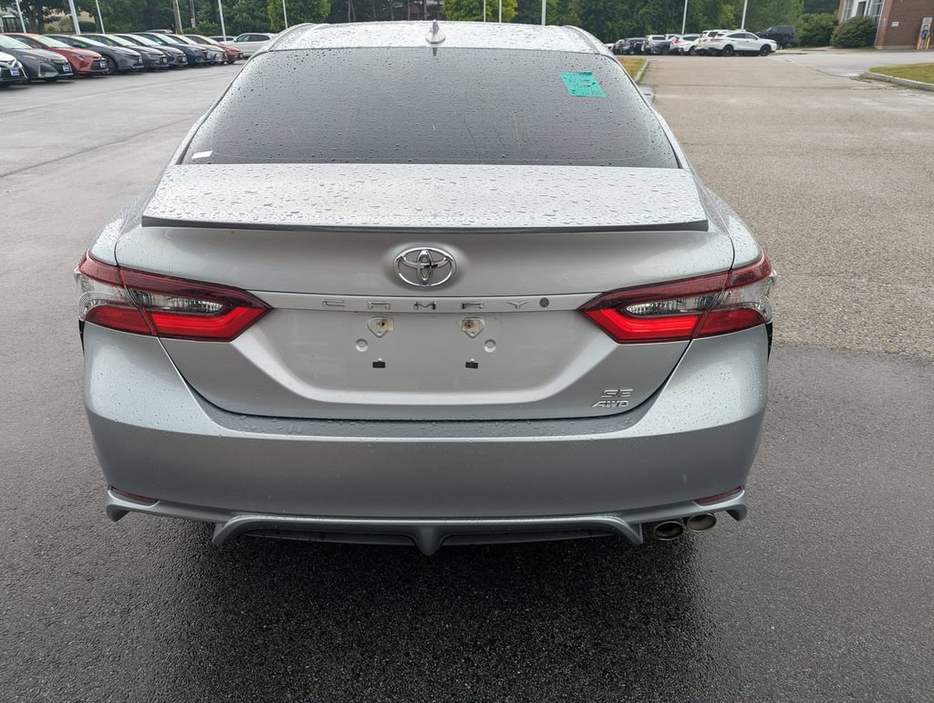 Used 2023 Toyota Camry SE w/ Cold Weather Package AWD/4WD image 4