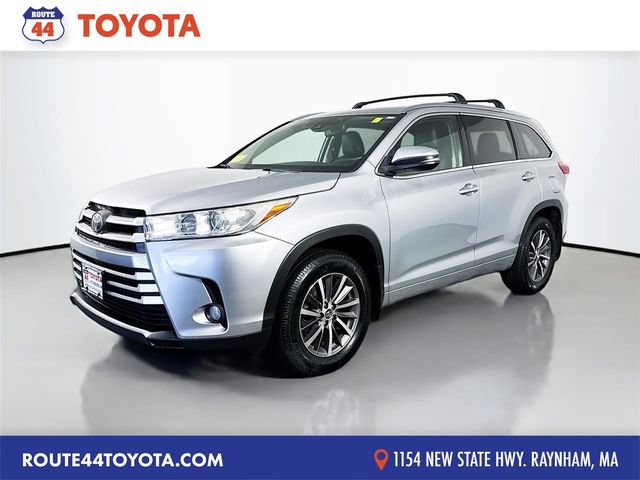 Used 2017 Toyota Highlander XLE w/ Carpet Mat Package