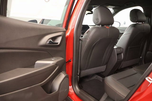 New 2026 Chevrolet Trax RS w/ Driver Confidence Package FWD image 28