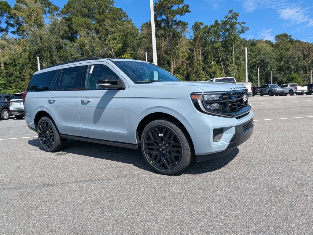New 2027 Ford Expedition Platinum w/ Stealth Performance Package