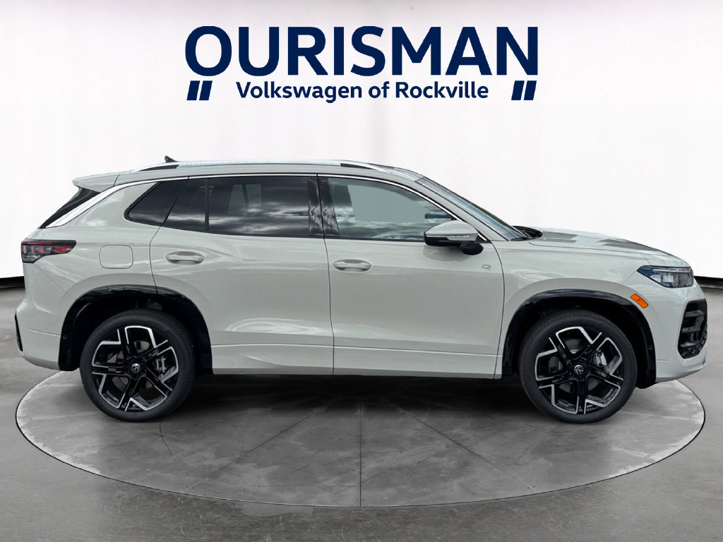 New 2026 Volkswagen Tiguan SEL R-Line AWD/4WD image 7