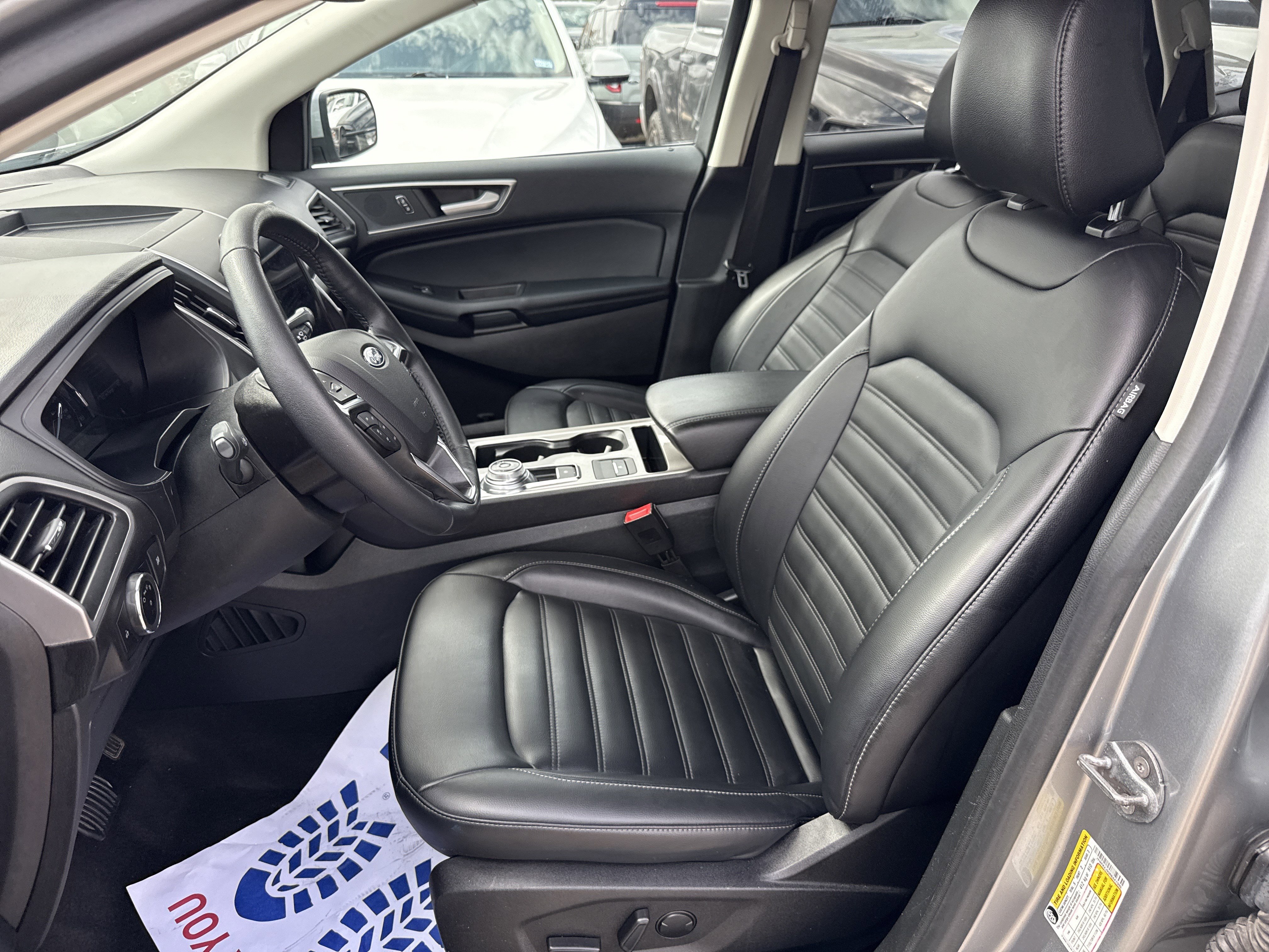 Used 2024 Ford Edge SEL image 11