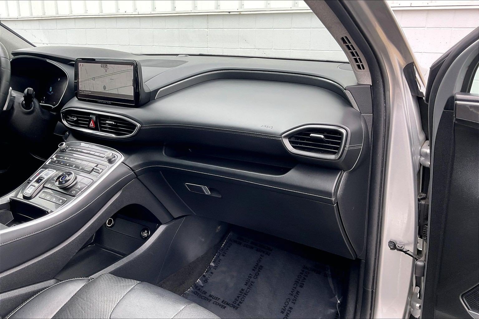 Used 2022 Hyundai Santa Fe Limited AWD/4WD image 21