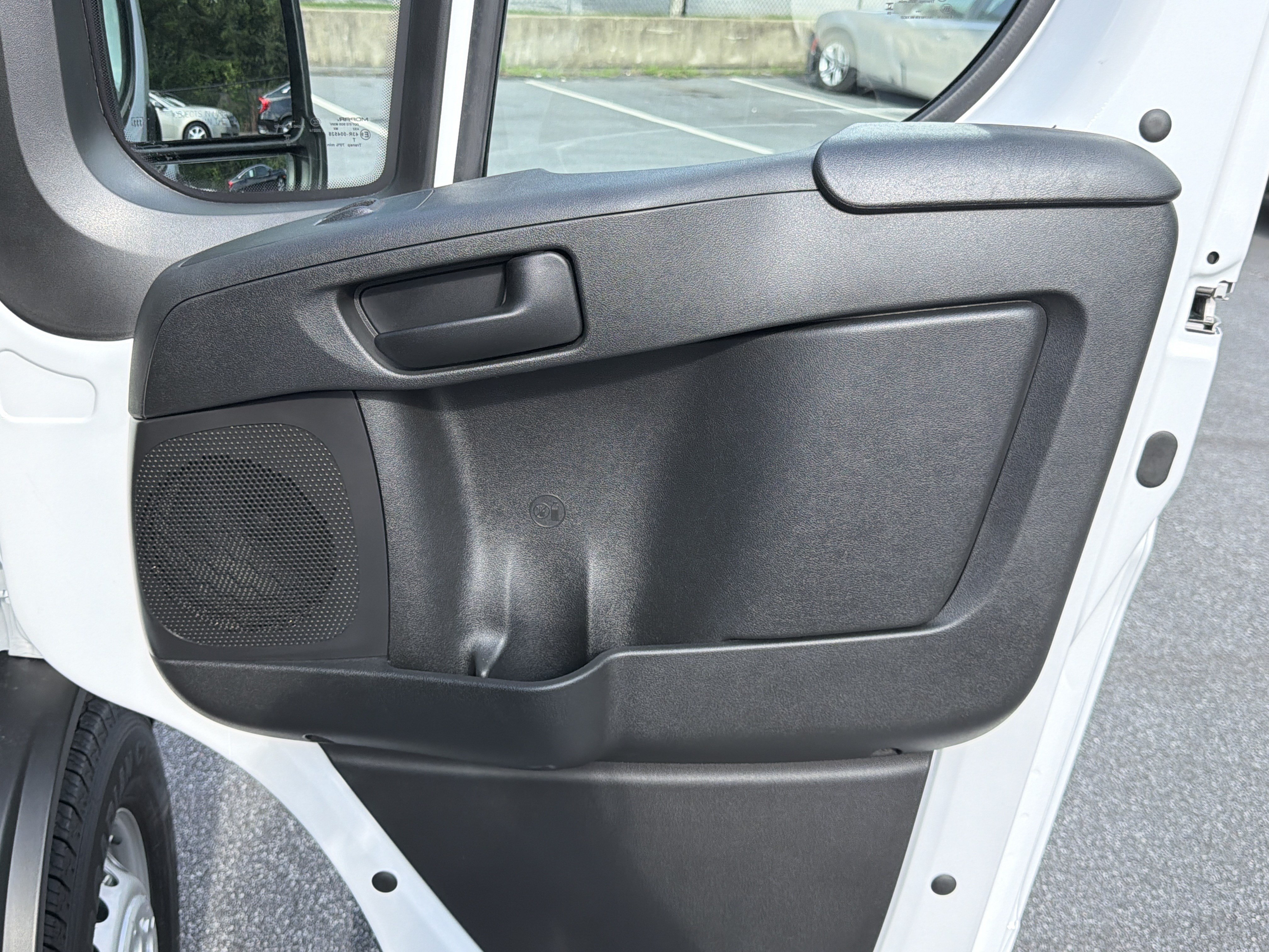 New 2026 RAM ProMaster 1500 w/ Convenience Group FWD image 17