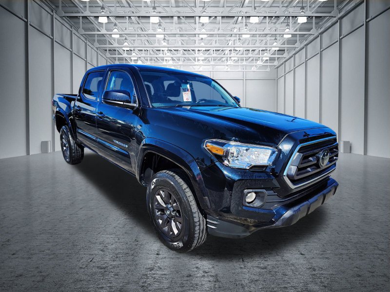 Used 2022 Toyota Tacoma SR5 AWD/4WD image 3