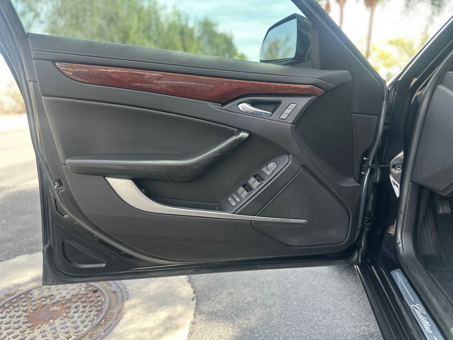 Used 2009 Cadillac CTS 3.6 AWD image 23