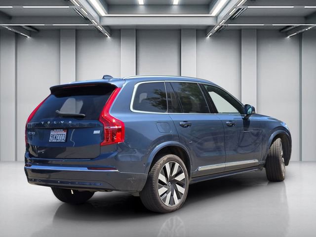 Used 2023 Volvo XC90 T8 Ultimate w/ Lounge Package AWD/4WD image 4
