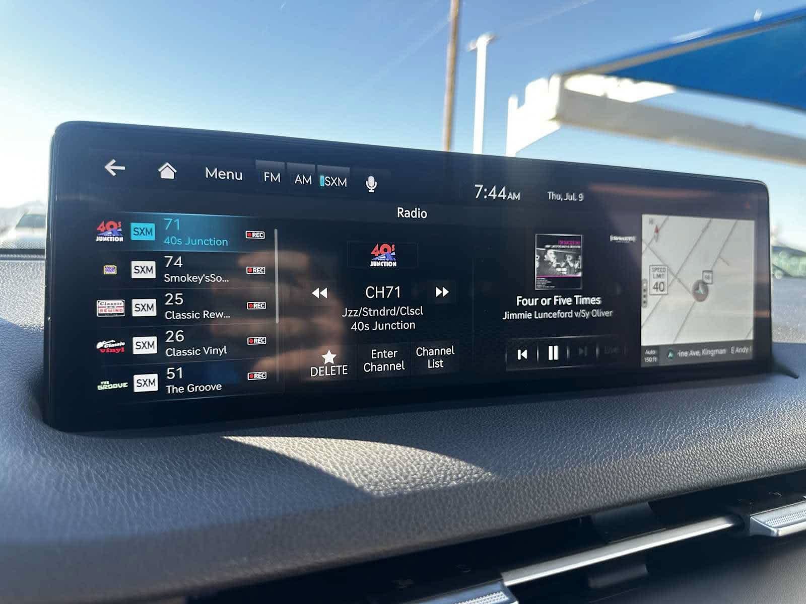 Used 2025 Genesis GV70 2.5T AWD/4WD image 27