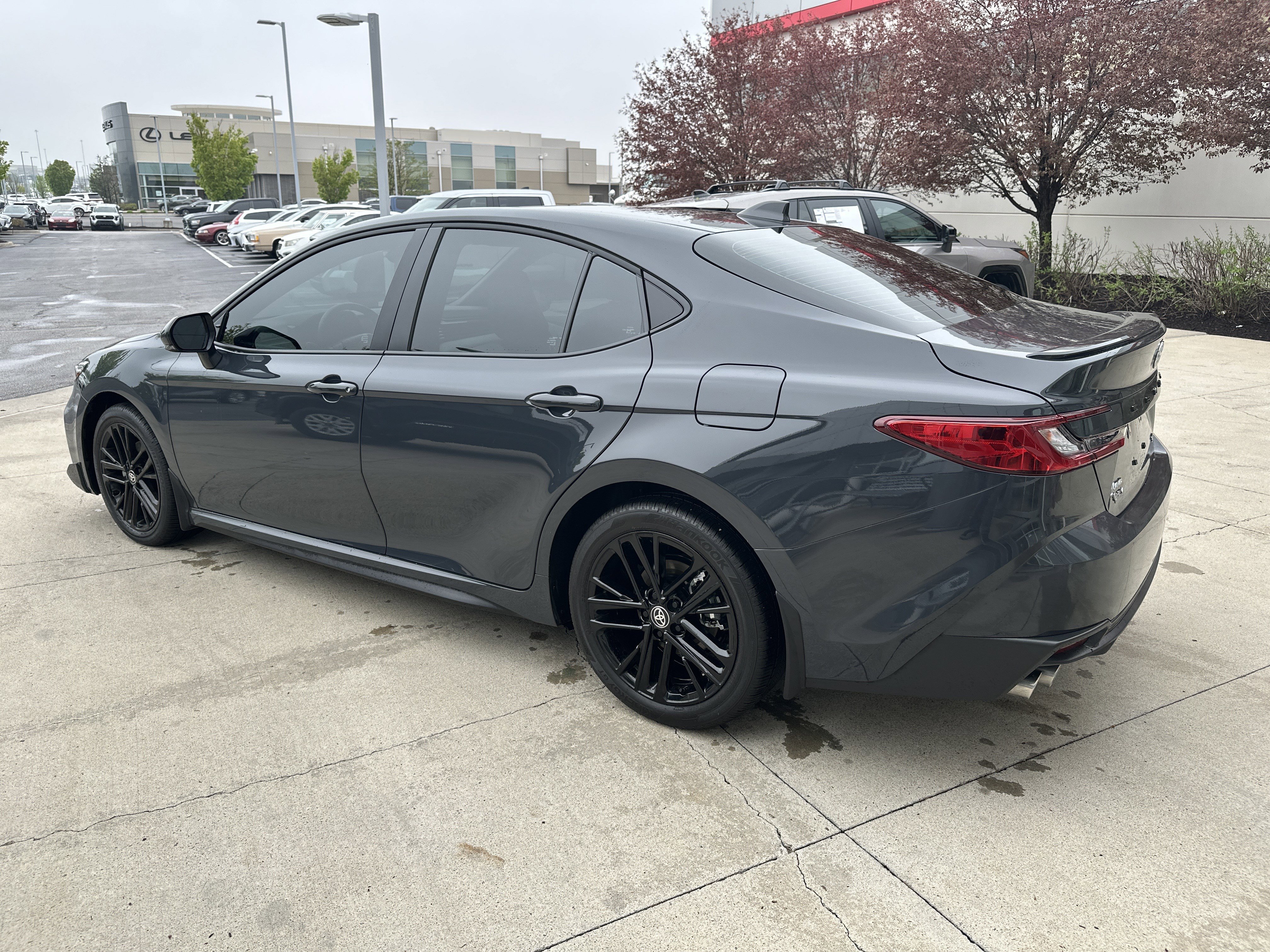 Used 2026 Toyota Camry SE AWD/4WD image 7