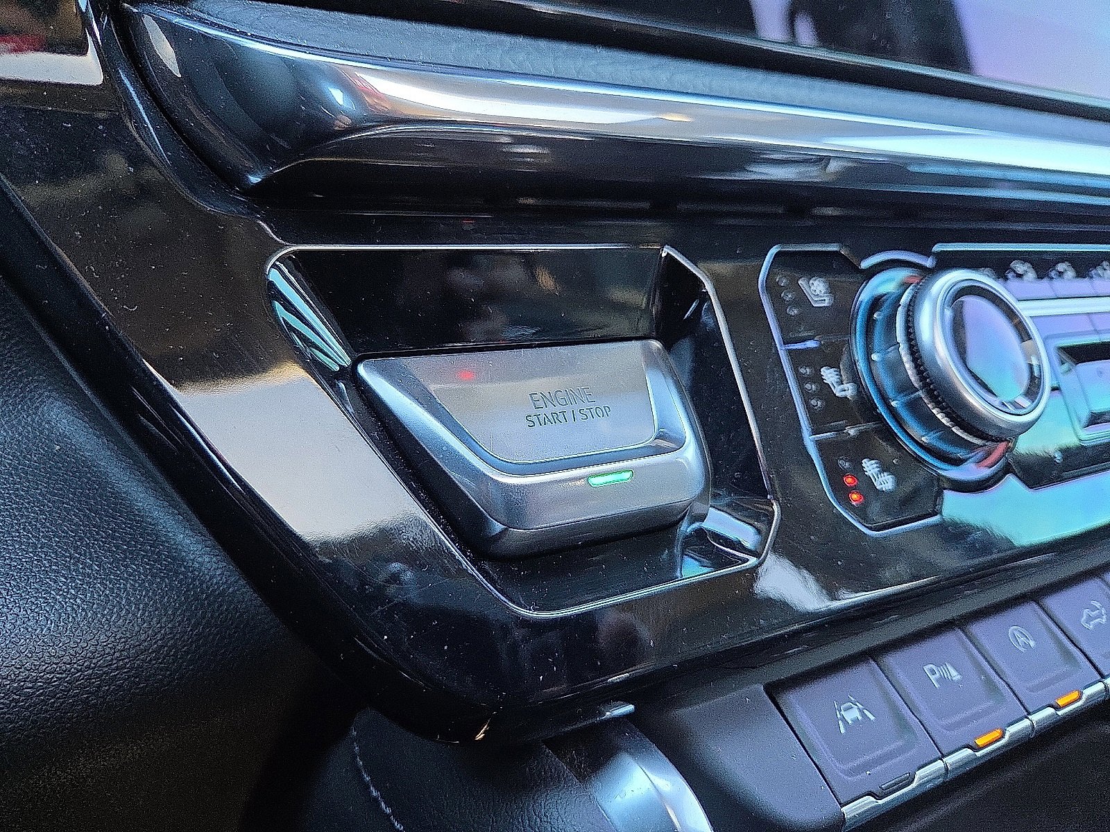 Used 2024 GMC Sierra 1500 Denali w/ Denali Reserve Package image 20