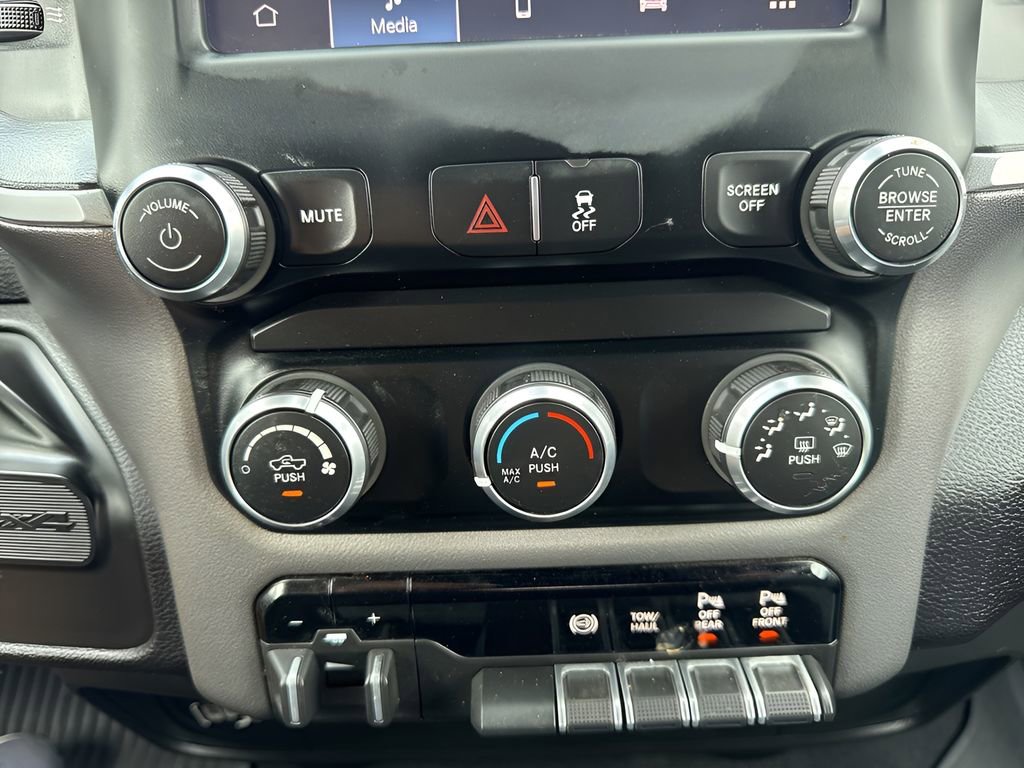 Used 2023 RAM 2500 Big Horn w/ Level 1 Equipment Group image 18