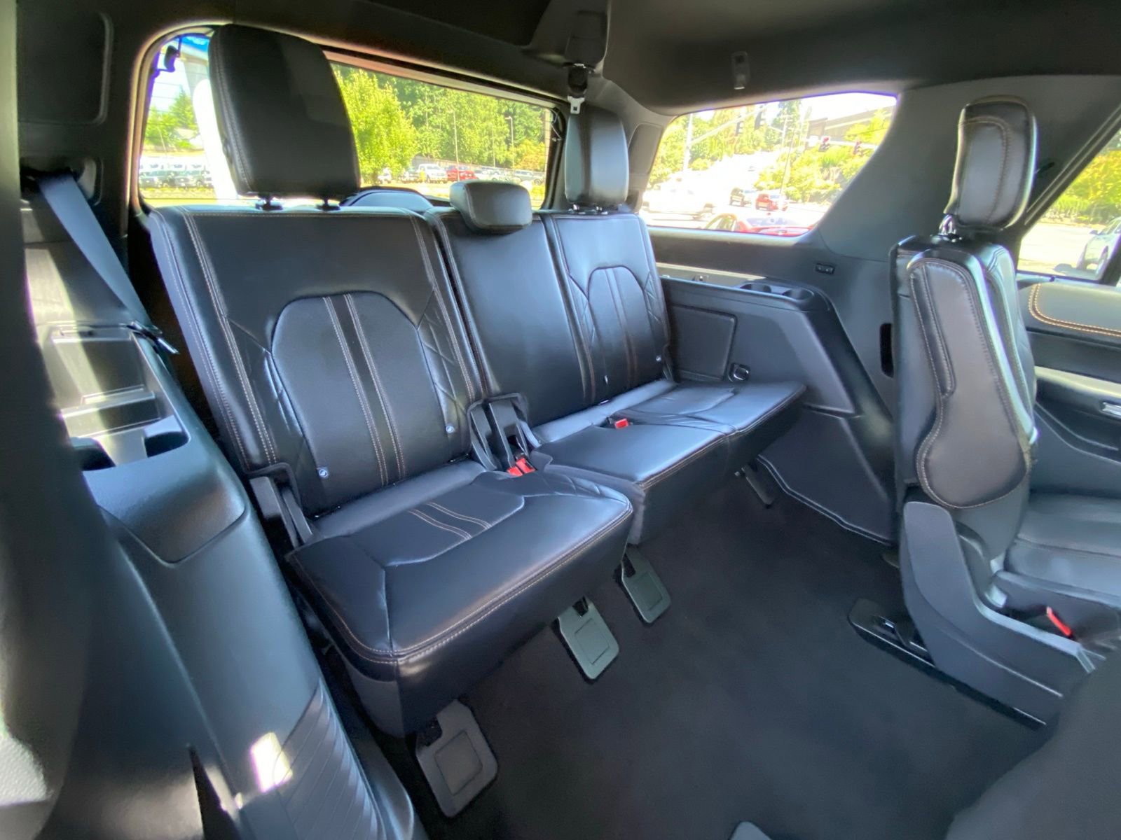 Used 2023 Ford Expedition Platinum image 20