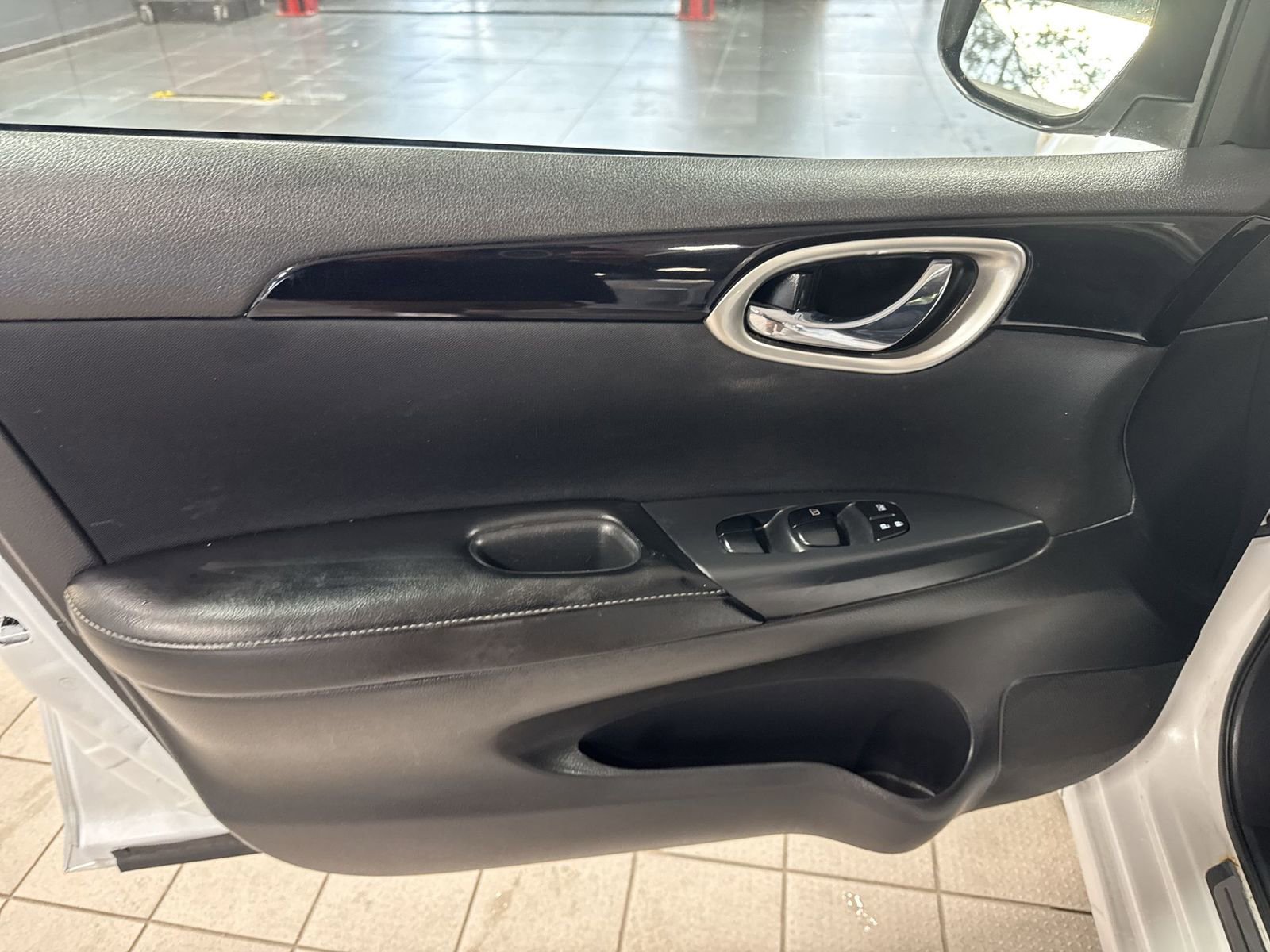 Used 2016 Nissan Sentra SV image 24