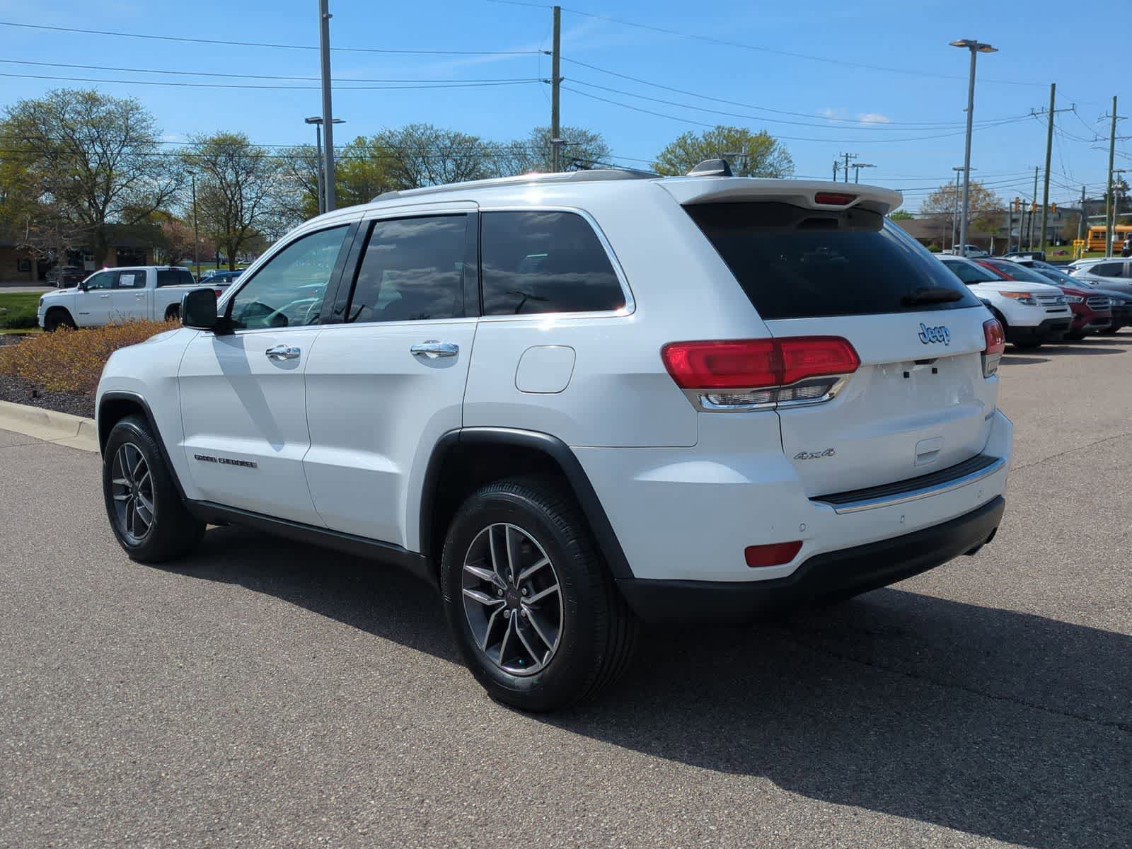 Used 2019 Jeep Grand Cherokee Limited AWD/4WD image 6
