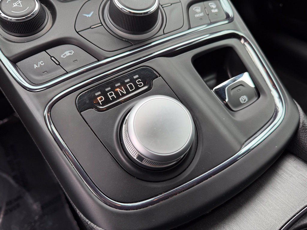 Used 2016 Chrysler 200 S w/ Navigation & Sound Group I FWD image 31