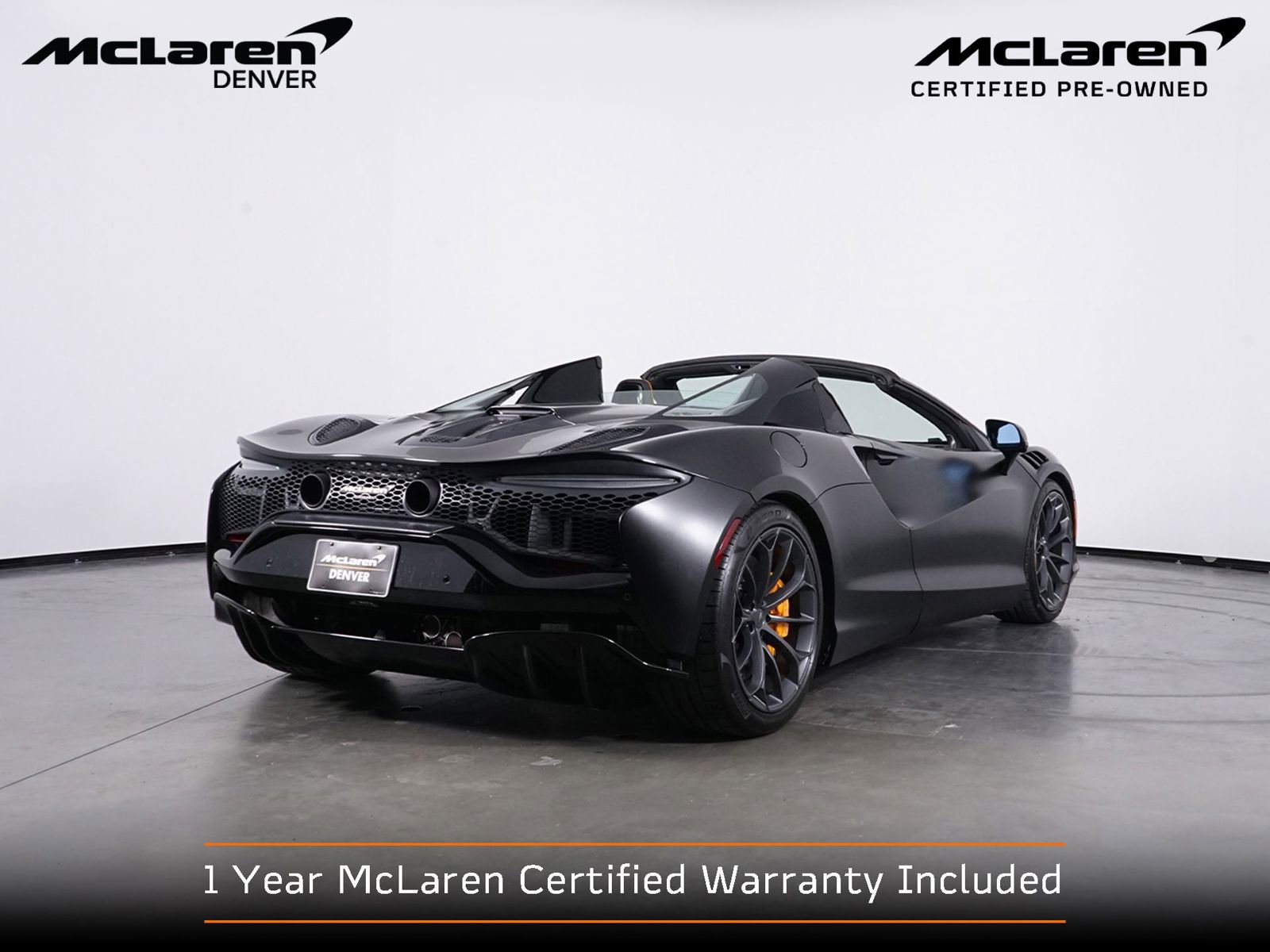Used 2025 McLaren Artura Spider image 8