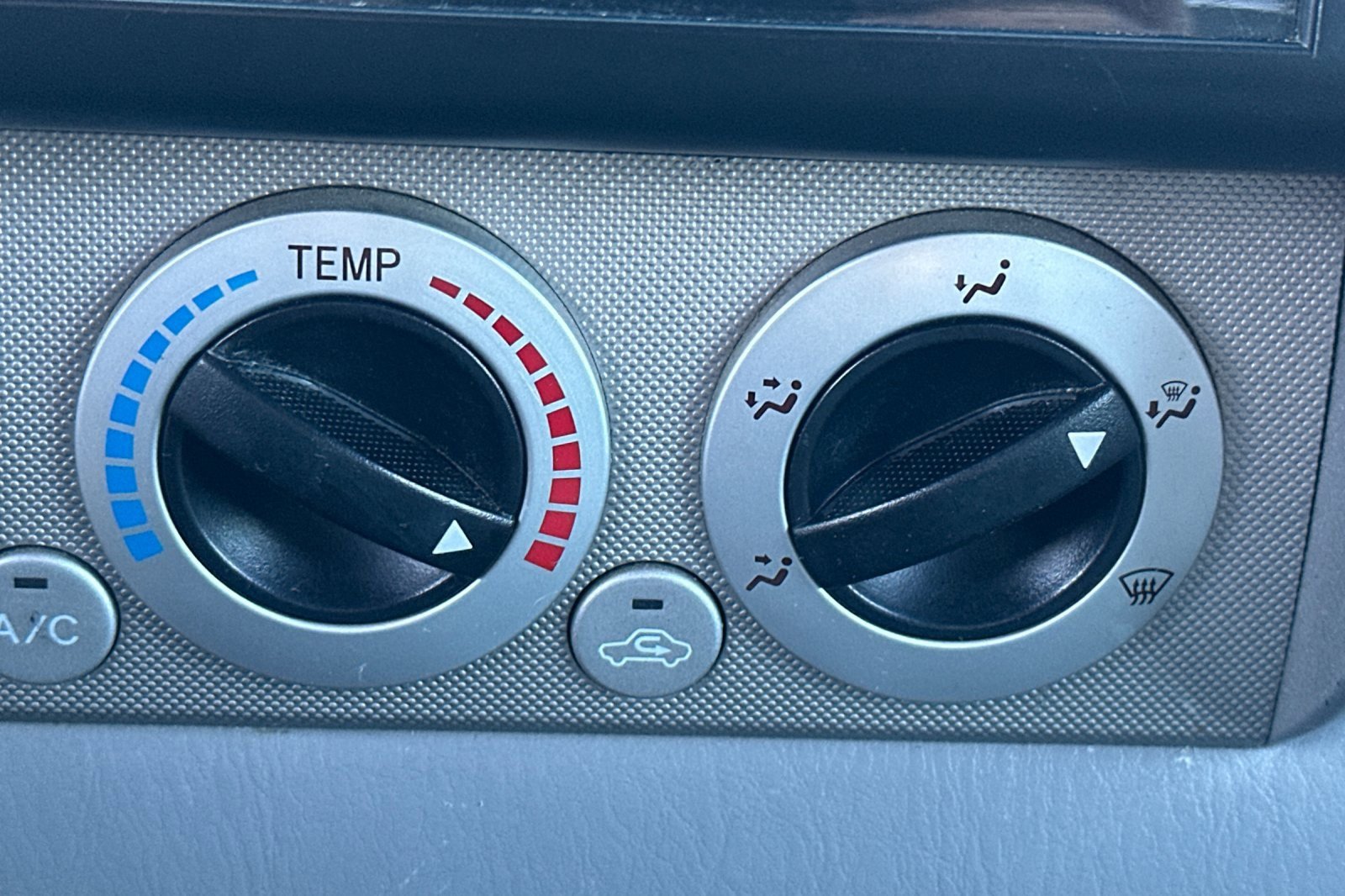 Used 2007 Toyota Tacoma Base 4D Access Cab image 28