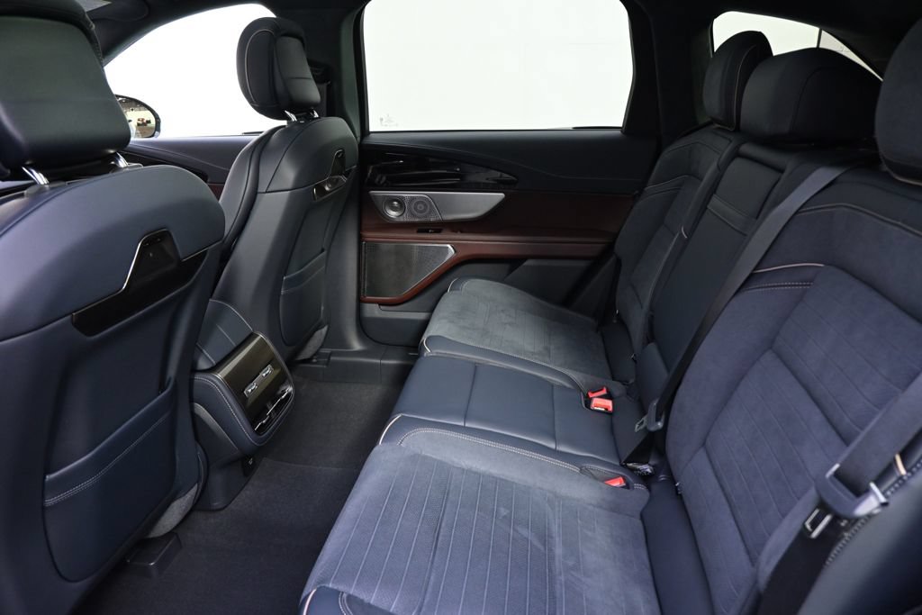 New 2026 Lincoln Nautilus Black Label w/ Jet Appearance Package AWD/4WD image 21