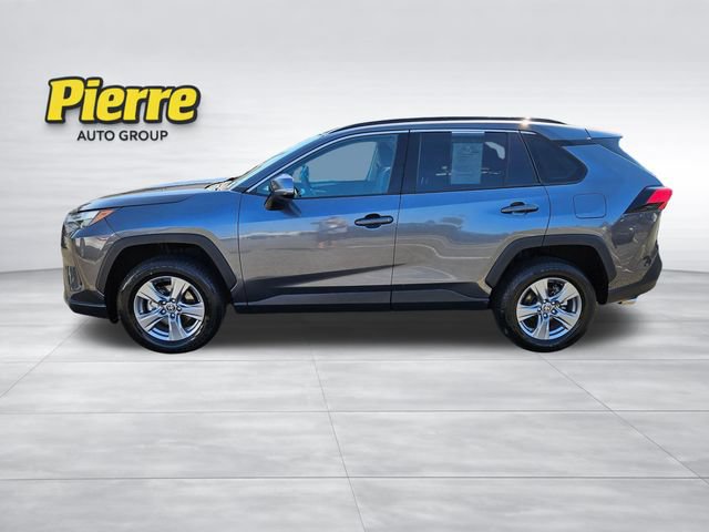 Used 2025 Toyota RAV4 XLE FWD image 2