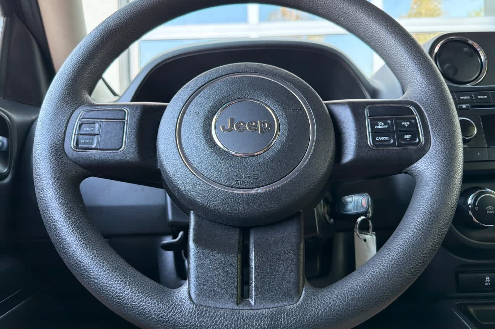 Used 2015 Jeep Patriot Sport w/ Power Value Group AWD/4WD image 23