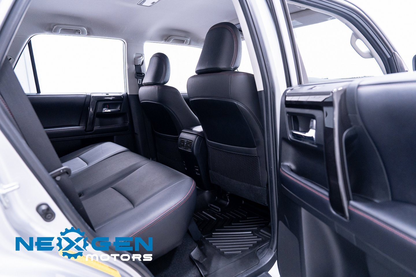 Used 2019 Toyota 4Runner TRD Off-Road Premium image 40