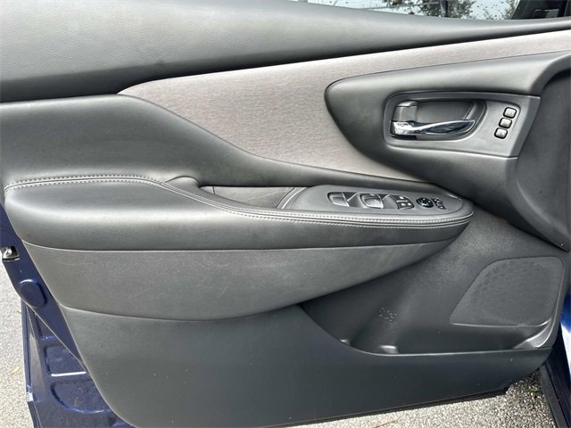 Used 2023 Nissan Murano SL image 16