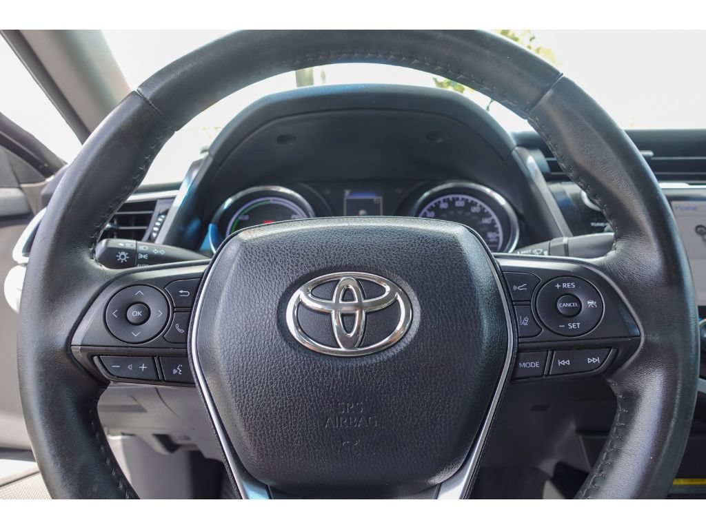 Used 2018 Toyota Camry SE w/ Audio Package FWD image 12