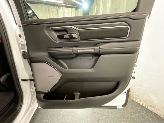 New 2026 RAM 1500 Laramie AWD/4WD image 25