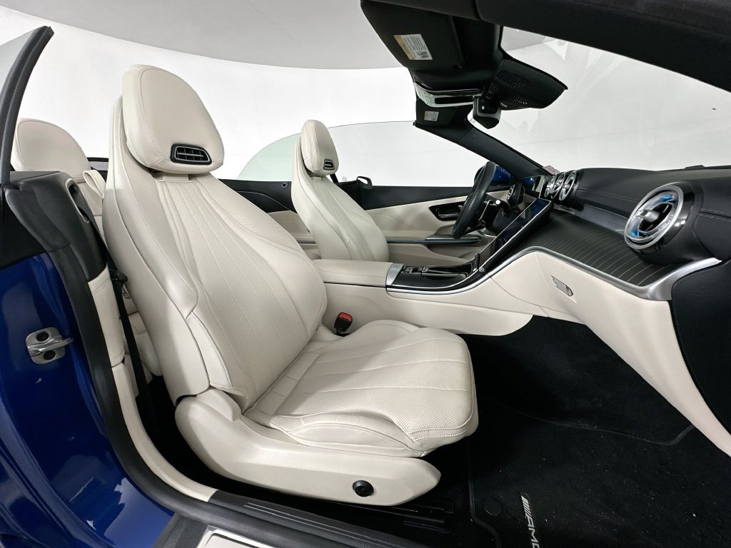 Certified 2025 Mercedes-Benz CLE 53 AMG 4MATIC Cabriolet image 28