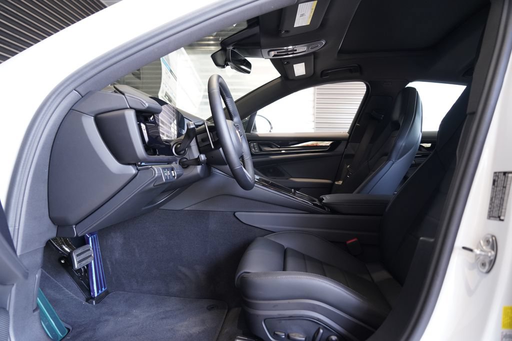 New 2026 Porsche Panamera RWD image 9