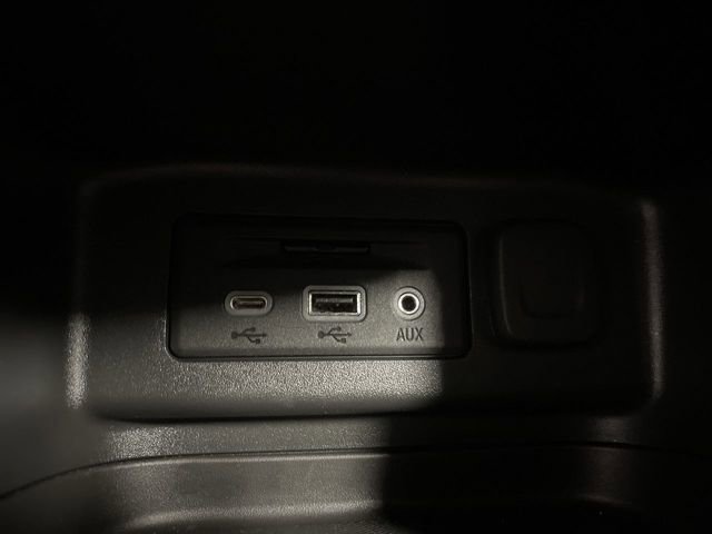 Used 2022 Chevrolet Equinox LT image 18