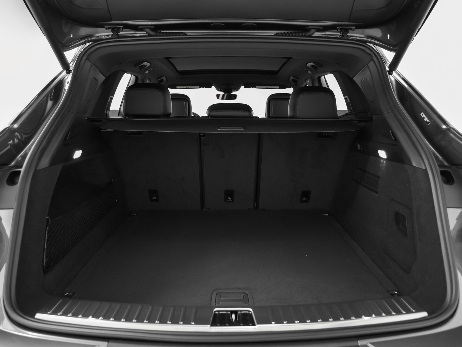 Certified 2025 Porsche Cayenne image 16