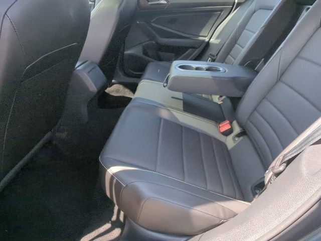 Used 2024 Volkswagen Jetta SE FWD image 18