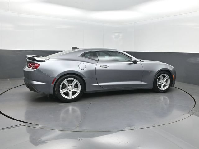 Used 2019 Chevrolet Camaro LT w/ Technology Package RWD image 21