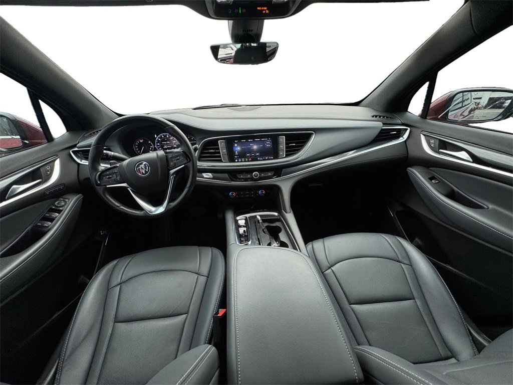 Used 2024 Buick Enclave Premium image 11