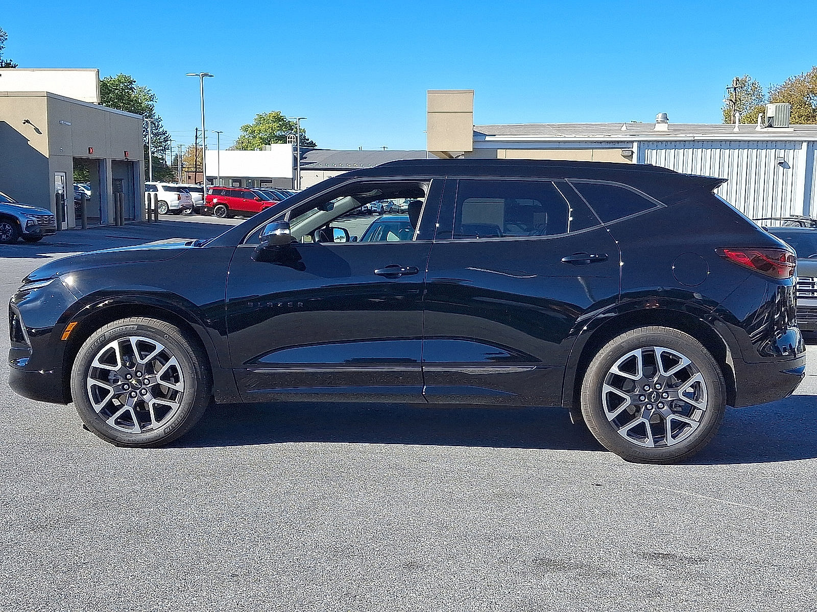 Used 2025 Chevrolet Blazer RS w/ Driver Confidence II Package image 7