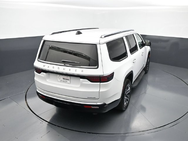 Used 2024 Jeep Wagoneer Series II w/ Flexible Seating Group RWD image 27